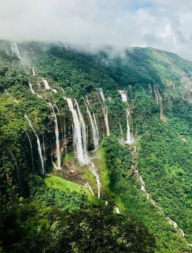 Meghalaya Road Trip Ex Guwahati
 — 5N 6D group trip