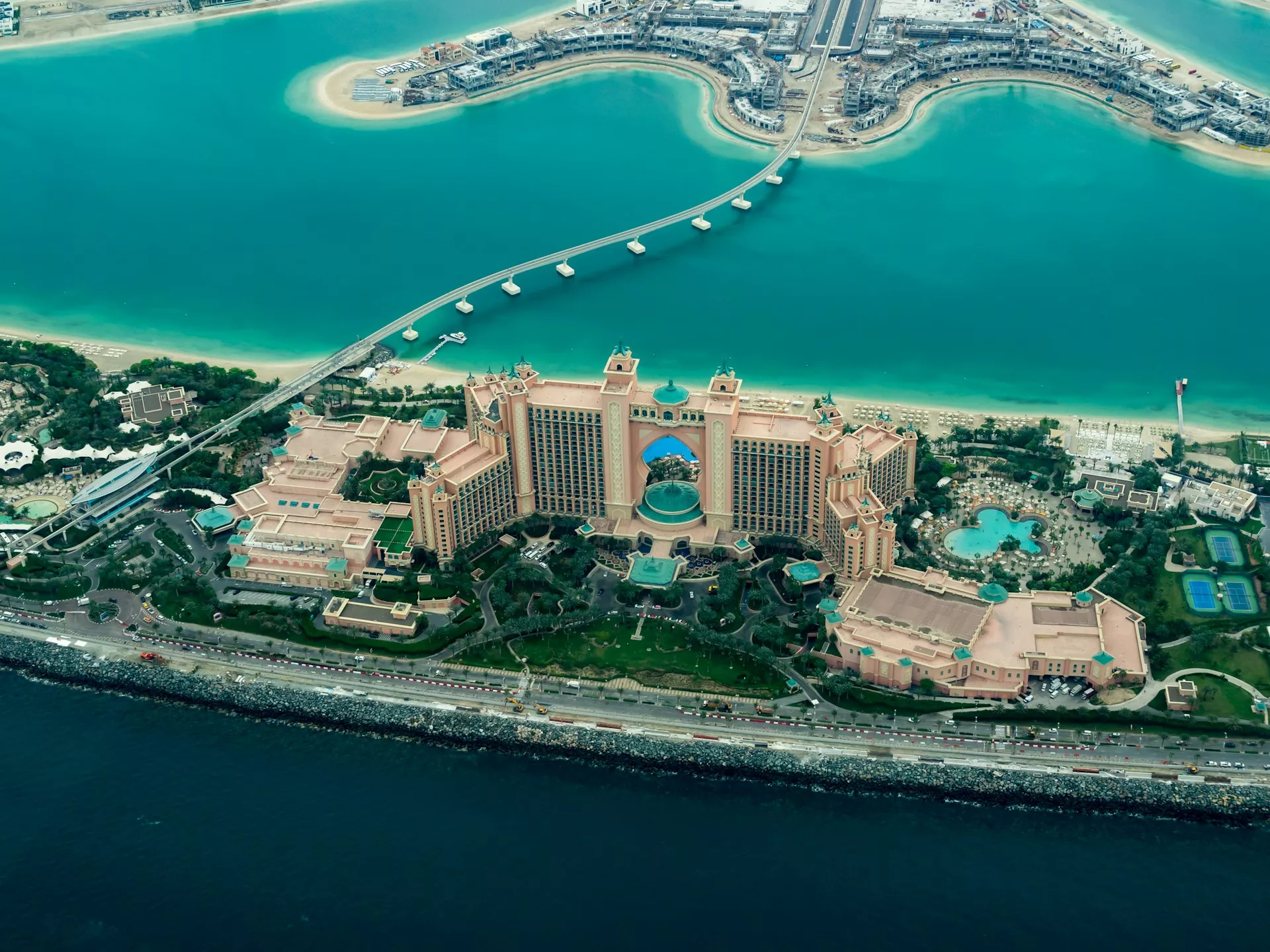 💍 Dubai Unlocked: Skyline, Sand & Us
— 0 scenic view
