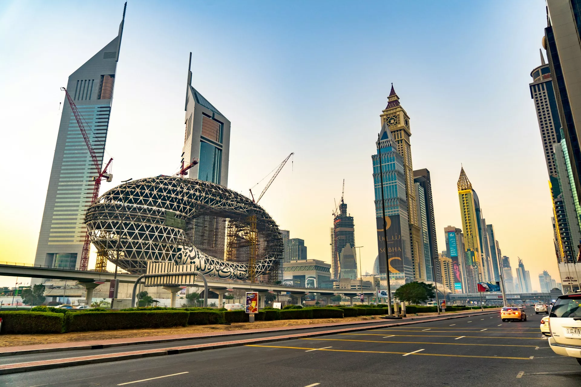 Dubai in a Flash: Big City, Bigger Love — 0