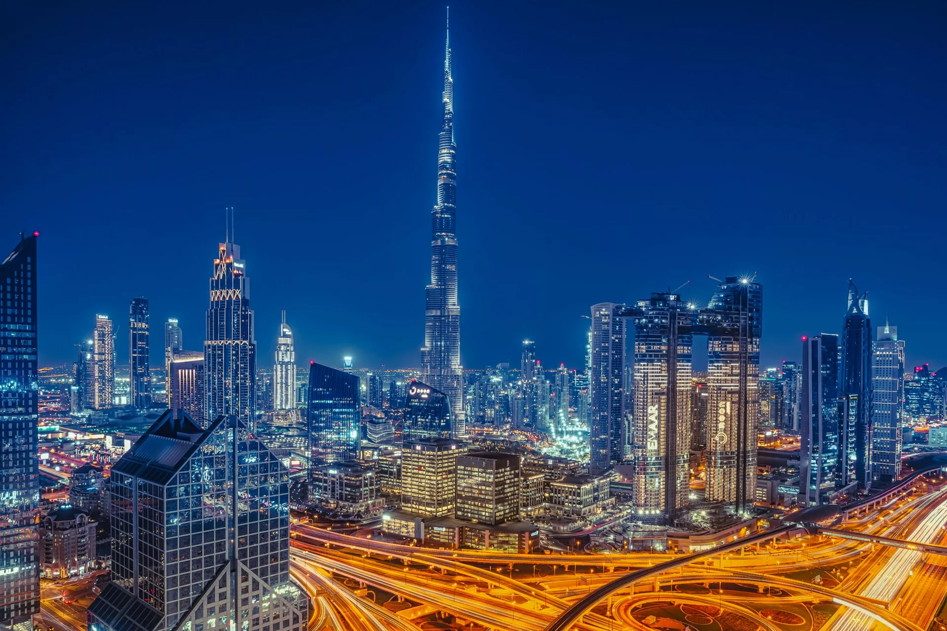Dubai in a Flash: Big City, Bigger Love — 0 landscape